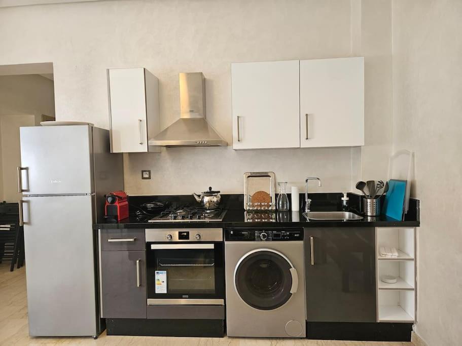 Tres Bel Appartement En Face Du Parc, Pres Du Novotel Мохамедия Екстериор снимка